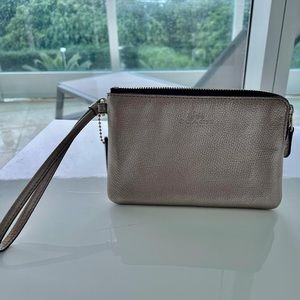 GOLD COACH WRISTLET
